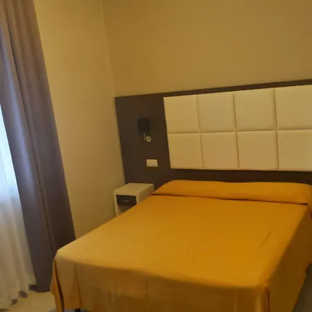 Otel Bergamo 3*