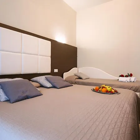 Otel Bergamo 3*